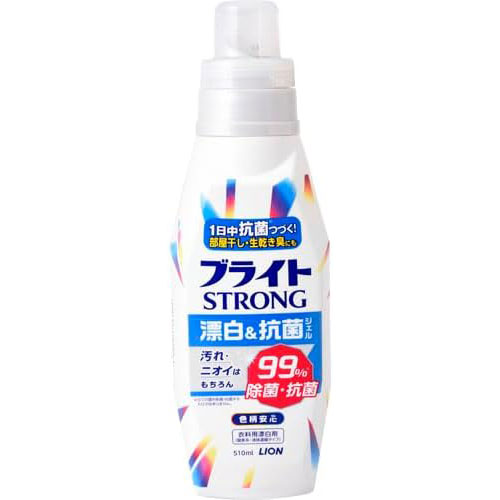 -------------------------------------------------------------- 画像はイメージです。 ※ PC環境により実際の色味や質感と異なって表示される場合がございます。 ※ 部品・パーツなどの一部の商品では本体の商品画像を使用しております。 ※ 製品の仕様・画像・パッケージは、メーカー側から予告なく変更される場合があります。 -------------------------------------------------------------- 着用中も1日中抗菌つづき、部屋干し・生乾きニオイも消臭除菌する酸素系液体漂白剤 ●直塗りで、汚れに絡めて落す。●色柄物にも安心。●洗剤で落ちない 汚れ・ニオイも全部まとめて落とす。●シミ、エリそで・黄ばみ、汗臭・皮脂臭+黄ばみもブロック。●色柄物にも安心な酸素系漂白。●すっきりしたミンティグリーンの香り。●「どうしたらいいの」みんなのお洗濯の悩みに。■表示成分/全成分過酸化水素(酸素系)、界面活性剤(アルキルエーテル硫酸エステルナトリウム)、溶剤■使用方法［使えるもの※必ずご使用前に表示をお読みください］水洗いできる白物、色物、柄物のせんい製品(木綿、麻、化学せんい、毛、絹)毛、絹は中性洗剤(アクロンなど) と一緒に使う(水温は30度以下)「塩素系・酸素系漂白剤で、漂白できます」または「酸素系漂白剤で、漂白できます。塩素系ではできません。」表示のあるもの※金属製のファスナー、ボタン、ホックなどには、直接塗らない［使えないもの］衣類等の取扱い表示のないもの水洗いできないもの(洗濯表示「ご家庭では洗えません。」がついたもの)「漂白できません。」マークがついたもの変色するものの試し方…目立たない所に原液をつけ、すぐ洗剤を溶かした液をつける。5分程度で変色するもの、白布でたたいて色が移るものは使えない。※せんい自体が変色して黄ばんだものは漂白剤でも元に戻らない洗濯用洗剤と一緒にご使用ください［用途…毎回のお洗濯に］消臭、黄ばみ・黒ずみの漂白・予防使い方…洗濯機で漂白。洗濯用洗剤と一緒に洗濯機に入れて洗う。(洗剤のすすぎ回数にあわせる)※ステンレス槽、洗剤投入口使用可能使用量の目安…水60Lに40ml、水30Lに20mlドラム式の場合…衣類4kgに20ml［用途…落ちにくい汚れの漂白に］シミ(食べこぼし・調味料・血液(※1) など)や、えり・そでの汚れの漂白使い方…塗布漂白汚れに直接原液をつけ、放置せず、 すぐに洗剤で洗う。使用量の目安…汚れ部分に充分しみこむ程度。［用途…衣類全体のひどい汚れの漂白や衣類の除菌に(※2)］使い方…つけおき漂白洗剤と一緒に30分〜2時間つけおきし、水ですすぐか、洗濯する。※ステンレス以外の金属製の容器では使わないこと。使用量の目安…水1Lに10ml(キャップ1/4杯)(洗剤は料理用小さじ1杯程度、約5ml)塗布漂白・つけおき漂白が効果的汚れがひどいときは塗布した後、つけおきすると、より効果的冷水より温水の方が早く効果が出る赤ちゃんの衣類にも使える※1…血液汚れは最初に水洗いする※2…すべての菌を除菌するわけではありません【使用上の注意】用途外に使わない。乳幼児の手の届く所に置かない。認知症の方などの誤飲を防ぐため、置き場所に注意する。他の容器に移さない。熱湯では使わない。水や他のものを入れない。漂白するとき、密閉容器は使わない。破裂することがある。塩素系漂白剤と混合しない。せんいが黄ばむことがあるので、漂白中は直射日光の当たる場所を避け、漂白後は充分にすすぐ。洗濯機のフタなどのプラスチック部分に液がついたときは、水ですぐにふきとる。放置すると傷むことがある。直射日光を避け、夏場の車内など高温になる所に置かない。［応急処置］目に入ったときは、すぐに流水で15分以上洗い流す。飲み込んだときは、吐かせずすぐに水又は牛乳を飲ませる。皮ふについたときは、水で洗い流す。(原液が皮ふにつくと白くなることがあるが、しばらくすると元に戻る。)異常があるときは商品を持参し、医師に相談する。■原産国日本 【メーカー・ブランド】 ライオン / らいおん / LION 【#194】　