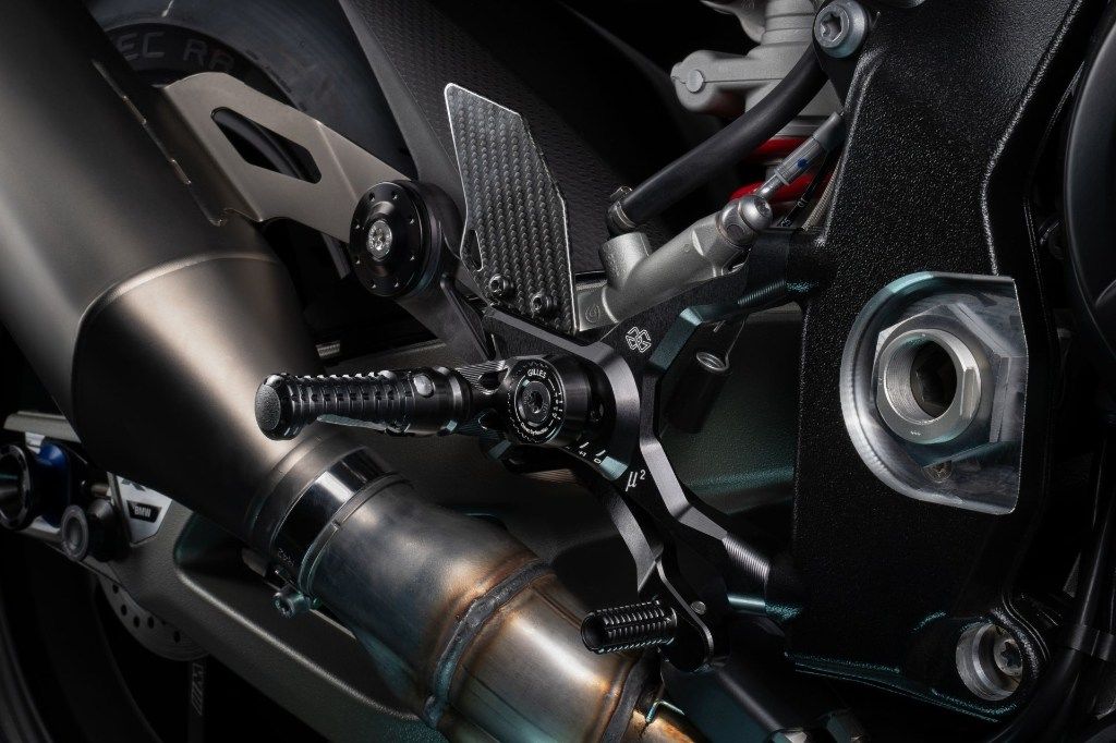 GILLES TOOLING ギルズツーリング アジャスタブル バックステップキット MUE2 M 1000 RR S BMW バックステップ ステップ 足回り