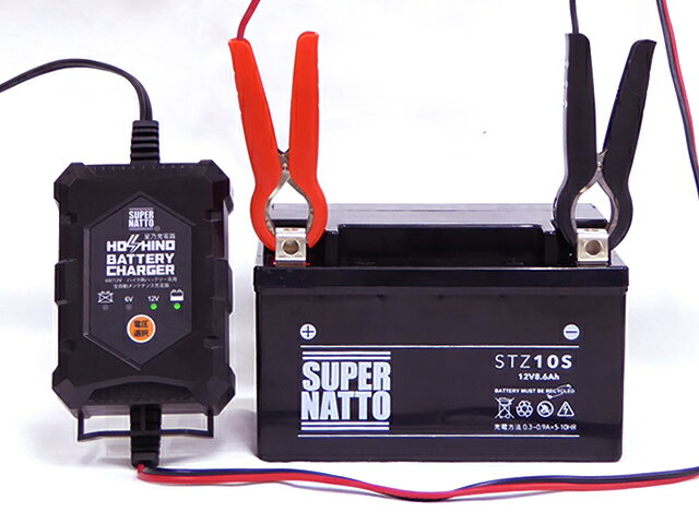 ウェビック 楽天市場店のSUPER NATTO スーパーナット バイクバッテリー充電器(6V/12V切替式) バッテリー充電器・バッテリーチャージャー バッテリー関連｜アングル2