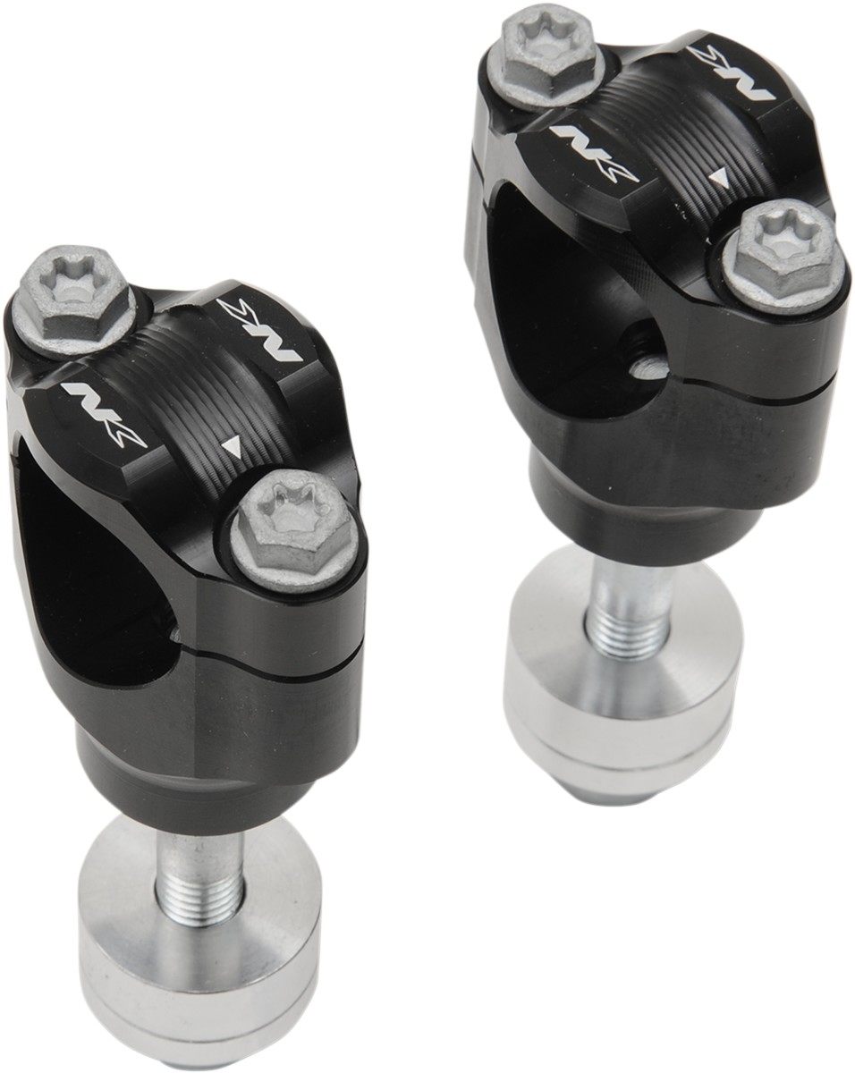 ■商品概要カラー：ブラックU.S.A.製：-パッケージング：ペアライス/高さ：30mm，35mm，40mm，45mmサイズバー：11/8”専用設計：-スタイル：カスタムパーツタイプ：ハンドルバークランプCOLOR：BlackMADE IN THE U.S.A.：NoPACKAGING：PairRISE/HEIGHT：30mm，35mm，40mm，45mmSIZE OF BAR：1 1/8”SPECIFIC APPLICATION：NoSTYLE：Custom ReplacementTYPE：Handlebar Clamp■詳細説明・Enables mounting of oversized Variable Diameter or standard7/8”handlebars・Handlebar clamps adjust to height of 30， 35， 40 or 45mm■注意点※取り扱い説明書は英語となります。※輸入商材の為、納期が遅れる場合がございます。あらかじめご了承ください。