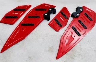 Fakie �ե������� Footrest pad X-MAX 300 XMAX XMAX250 YAMAHA ��ޥ� �ե����ܡ��ɡ����ƥåץܡ��� ���ƥå� ­���