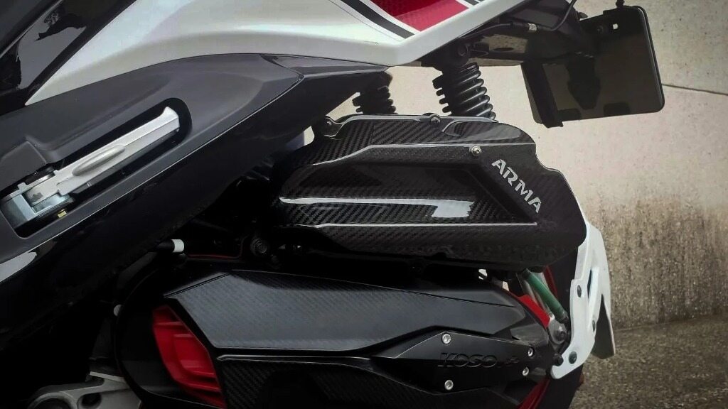 ARMASPEED アーマスピード エアフィルターカバー (盗難防止ボルト1個付き) JET S/JET SR/JET SL/FNX/KRN FNX SL SR S KRN SYM エアクリーナーカバー 外装 タイプ：3K carbon fiber / 仕様：Variable intake mechanism