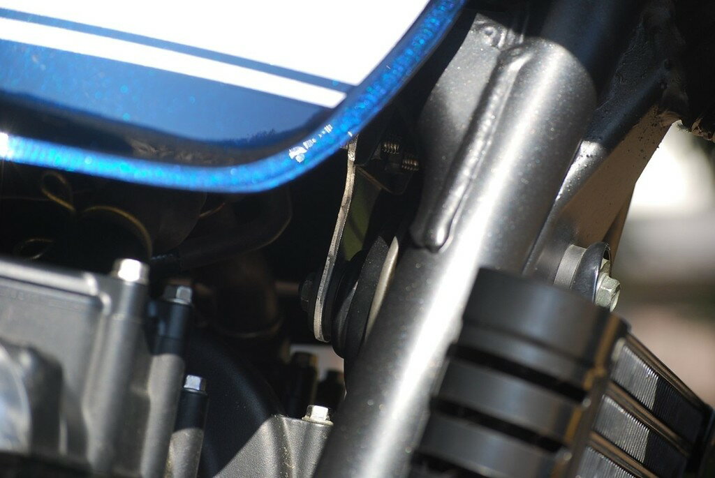 Bagus! バグース ホーンステー ゼファー750 KAWASAKI カワサキ 電装系 2