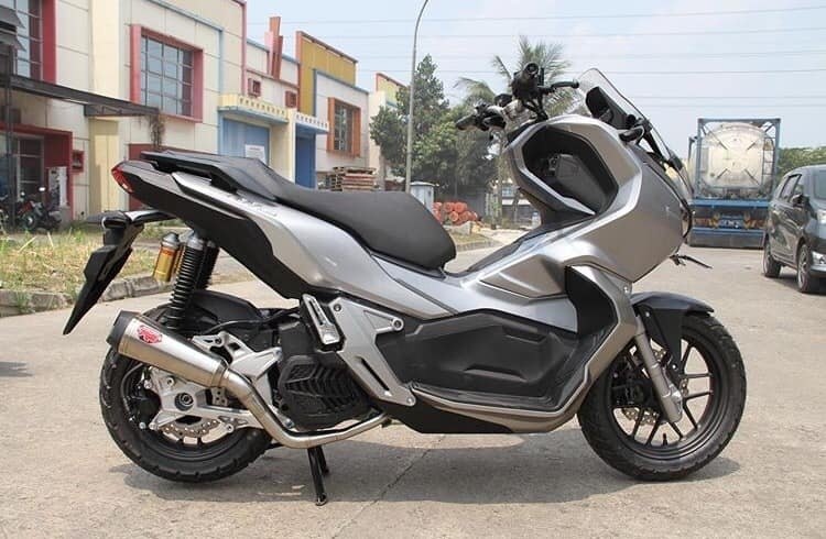 R9 Exhaust ������ʥ��󥨥��������� New Alpha �ե륨���������ȥޥե顼 ADV150 HONDA �ۥ�� �ޥե顼