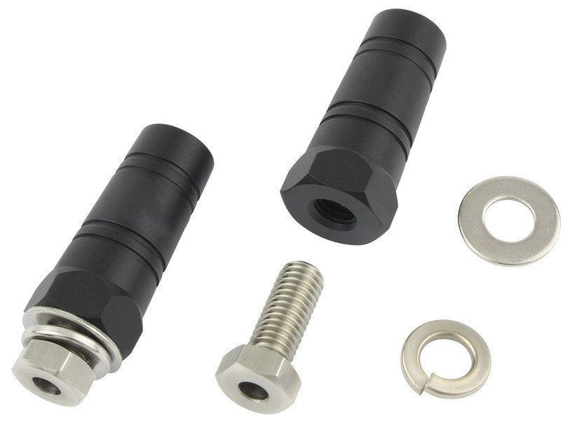 ■商品概要カラー：マットブラックステー長：40mm車体側取付ネジ：M8×20mm ステンレス六角ボルトアルミ削り出しアルマイト仕上げ(本体)ナット・ワッシャー類(ステンレス製)■詳細説明ポッシュフェイス製シーケンシャルウインカー(品番098003：ブロードタイプ／品番098013：アキュートタイプ)用延長ステー。ウインカーをもう少し左右に張り出したい場合にご活用いただけます。■注意点※ウインカー本体は含まれません。※メーカー都合により商品の仕様変更がある場合がございます。ご了承ください。