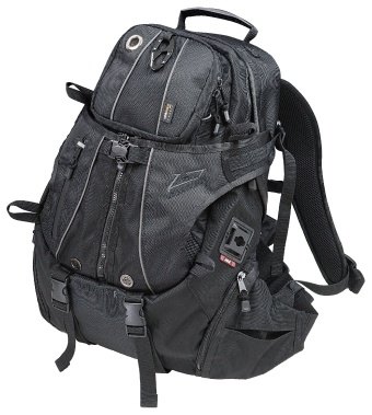 ■商品概要【カラー】シュバルツ【サイズ】W62×D24×H54cm(最大)【容量】30リットル【素材】CORDURA?【オプション】・RR9806 マルチクーラーP.A.S.ポーチ・RR9808 AQA DRY P.A.S.ポーチ■詳細説明シュバルツの名が示す '漆黒シリーズ' にバイク乗りのための「アタックザック」を追加ラフ＆ロード社創成期より受け継がれてきたアタックザックの伝統を受け継いだモデルがシュバルツシリーズにラインナップ！質実剛健、強靭な作り、斬新な機能はしっかりと息づいています。行動派のあなたにアクティブに応えます。[CORDURA?](コーデュラ?)ナイロンの7倍もの強度を持つ耐久性に優れた繊維で、インビスタ社の登録商標。摩耗・引き裂き・擦り切れに強く、上品さと耐久性を併せ持ち、軽量ながら高強度を誇る。[SCHWARZ R]series(シュバルツR シリーズ)シュバルツの名が示す'漆黒シリーズ'シュバルツRはコーデュラ?をメイン素材に使用したヘビーデューティなモデル■注意点※メーカー都合により商品の仕様変更がある場合がございます。ご了承ください。