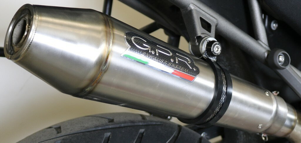 ■商品概要ホモロゲーションサイレンサータイプ：ULTRACONEZ 9 RS 218／219 ZR 9 C■詳細説明GPR EXHAUST SYSTEM COMPATIBLE FOR KAWASAKI Z 900 RS 2018／2019 HOMOLOGATED SLIP-ON EXHAUST ULTRACONEK.168.ULTRA GPR EXHAUST SYSTEM COMPATIBLE FOR KAWASAKI Z 900 RS 2018／2019 Z 9 RS 218／219 ZR 9 C Homologated ULTRACONE EVO Slip-on kit with removable db killer (baffle) for racing use，it include specific link pipe， brackets， holder and fasteners， link pipe and caps totally stainless steel made (Aisi 304) while silencer body is made by STAINLEES STEEL INOX AISI 304. Developed from GPR thanks to Moto GP and SBK races experiences， the system has a CONICAL shape， Diam. 100MM - 70 100， medium weight about 1，86 kg depending from motorbike of destination. GPR provide original homologation documents and instructions available as drawings or video or pictures books. If item is used in homologated configuration it doesn’t require mapping， it is possible use panniers and central stand and sonda lambda boss is included when necessary. Available many sound file and pictures gallery，product is hand made in Italy， produced under European directives，it is street legal and it has 2 years of international warranty■注意点【JMCA未認証】※JMCA未認証のマフラーは車検・公道走行に適さない場合がございます。※サイレンサーの形状や大きさ／サイレンサーエンドの形状／サイレンサーエンドの仕様は車両により異なりまして、商品画像と異なるケースがございます。※車検の適合に関しては保障致しかねます。※取り扱い説明書は英語となります。※公道走行不可。※輸入商材の為、納期が遅れる場合がございます。あらかじめご了承ください。※海外仕様モデル向けに作られています。一部国内仕様の車両に限っては装着するにあたり加工が必要なケースがございます。※メーカー都合により商品の仕様変更がある場合がございます。ご了承ください。　※画像はイメージです。■適合車種Z 900 RS&ensp;Z 900 RS 年式: 18-21 ■商品番号K.168.ULTRA