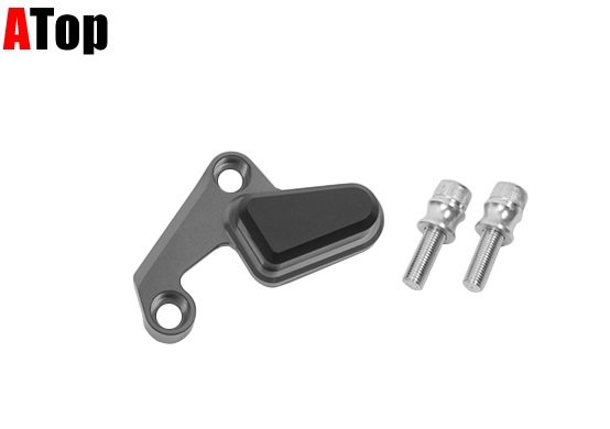 ■商品概要素材：アルミ削り出し■詳細説明NMAX125／NMAX155用のアルミキャリパープロテクターになります。本体はCNCにてアルミ削り出しで製作されておりますので非常にきれいな仕上がりです。取り付けることにより、キャリパーを守るだけでなく、ドレスアップとしてもカッコイイですよ！■注意点※メーカー都合により商品の仕様変更がある場合がございます。ご了承ください。※画像には他のカラーリングが含まれます。　※画像はイメージです。■適合車種NMAX125&ensp;NMAX125NMAX155&ensp;NMAX155&ensp;NMAX155