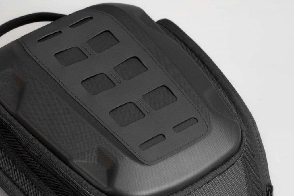 SW-MOTECH SWモテック PROエンデューロタンクバッグ (ストラップ式) タンクバッグ ...