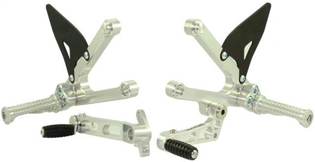 DUCABIKE (DBK) ドゥカバイク (ディービーケー) アジャスタブルステップキット SPORT 1000 PAUL SMART SUPERSPORT MH900e DUCATI ドゥカティ バックステップ ステップ 足回り ステップバーホルダー・ペダル／ペースプレート・ステップバーカラー：シルバー／シルバー