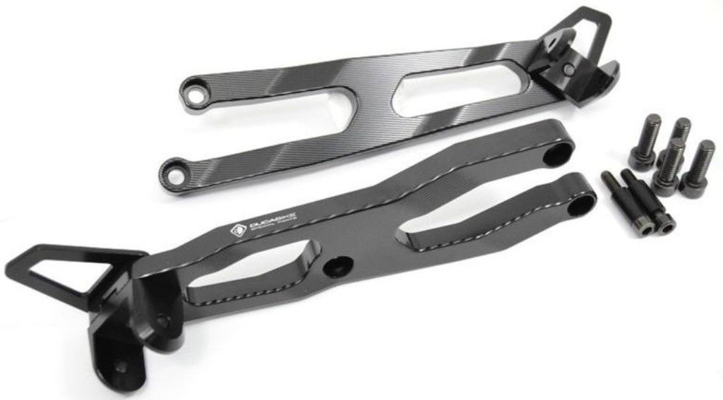 DUCABIKE (DBK) ドゥカバイク (ディービーケー) タンデムステップステー＆ヒールプレートセット DUCATI ドゥカティ タンデムステップ・タンデムブラケット ステップ 足回り