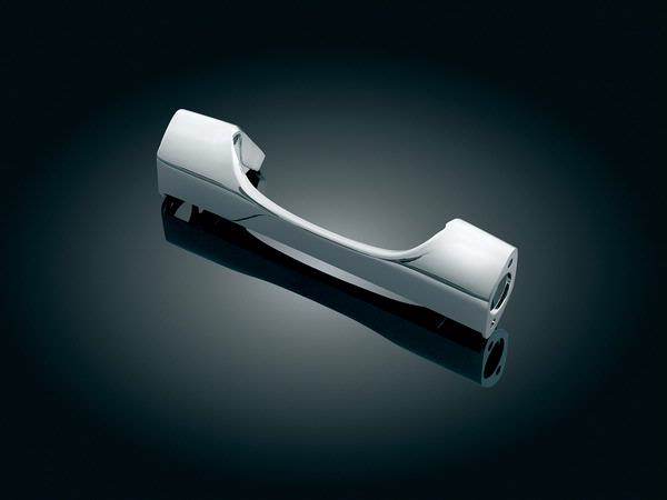 ■商品概要【統合前品番】KUR-2384カラー：クロム単位：1個構成部品：1個×Rear Shift Eliminator Spacer、 Chrome1個×Plastic Insert1個×Installation Instructions■詳細説明・純正のものよりも4-3/4インチ短いターンシグナルバー・全長8-1/4インチ(約21cm)で、純正のターンシグナルがそのまま使用できます。■注意点※メーカー都合により商品の仕様変更がある場合がございます。ご了承ください。■適合車種以下の車両で、3-1/4インチ フラットターンシグナルを付けている車両に限る&ensp;以下の車両で、3-1/4インチ フラットターンシグナルを付けている車両に限る91以降の FLHT Electra Glide[エレクトラグライド] [09 FLHT Standardは不適合]&ensp;91以降の FLHT Electra Glide[エレクトラグライド] [09 FLHTStandardは不適合]91-96 Tour Glide[ツアーグライド]&ensp;91-96 Tour Glide[ツアーグライド]98-03 FLTR Road Glide[ロードグライド]&ensp;98-03 FLTR Road Glide[ロードグライド]94以降の FLHR Road King[ロードキング] [09以降の FLHRは不適合]&ensp;94以降の FLHR Road King[ロードキング] [09以降の FLHRは不適合]86以降の FLST Heritage[ヘリテイジ]/FLSTC Heritage Classic[ヘリテイジクラシック]&ensp;86以降の FLST Heritage[ヘリテイジ]/FLSTC HeritageClassic[ヘリテイジクラシック]93-96 FLSTN Deluxe[デラックス]&ensp;93-96 FLSTN Deluxe[デラックス]