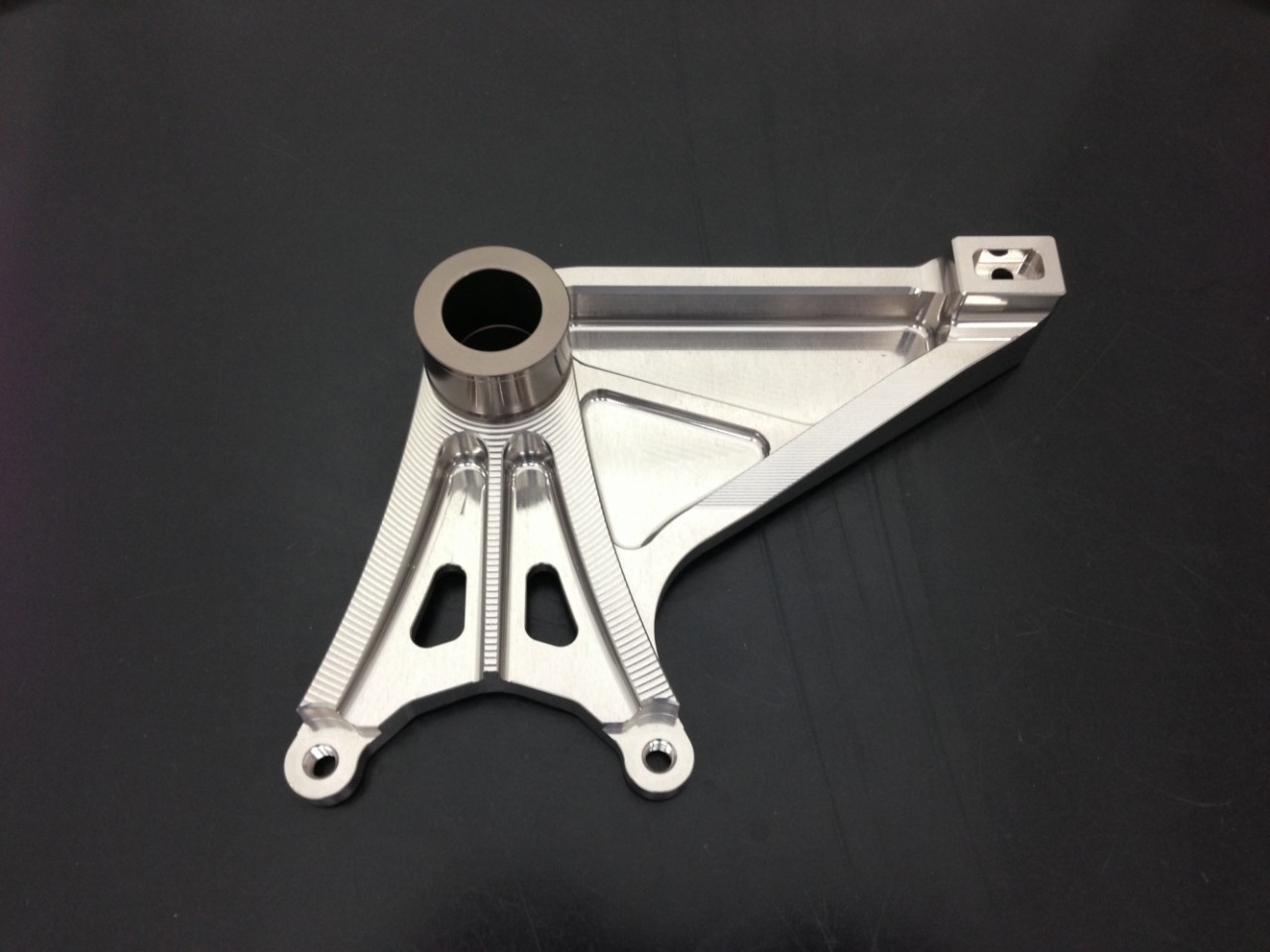 K-FACTORY ケイファクトリー リヤキャリパーサポート CB1300SF CB1300SB CB1300 SUPER BOLDOR HONDA ホンダ キャリパーサポート・ブラケット ブレーキ