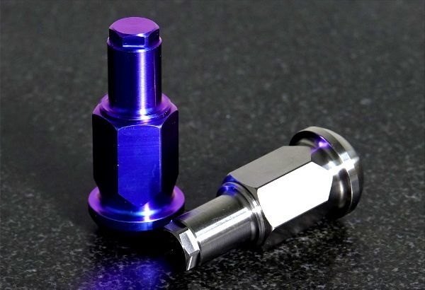 βTITANIUM ベータチタニウム ホイールナットロング用エンドキャップ その他ホイー...