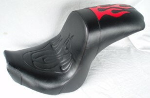 American Dreams アメリカンドリームス ガンファイターシート ファイヤーパターン(後部 赤ファイヤー) ハーレーダビッドソン FL系SOFTAIL HARLEY-DAVIDSON シート シート関連 外装