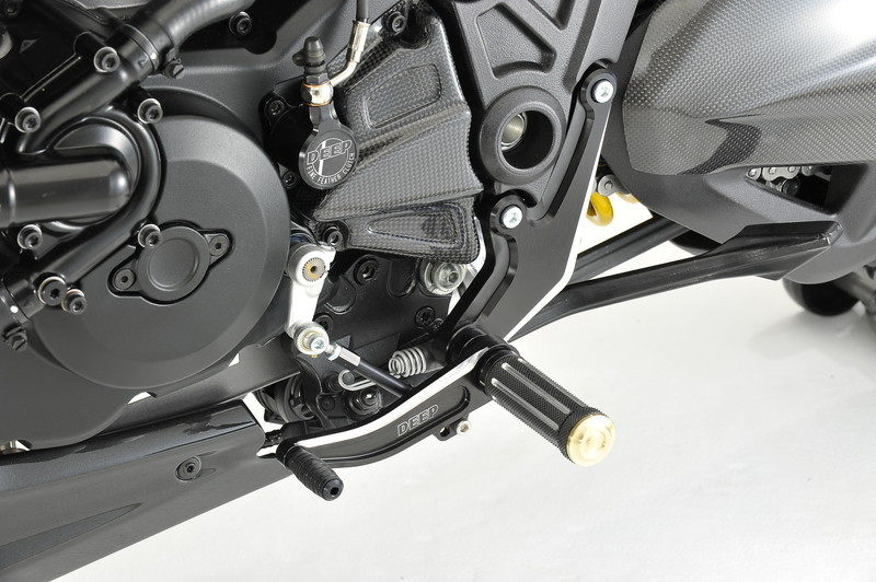 de LIGHT ディライト ステップキット DIAVEL [ディアベル] DUCATI ドゥカティ バックステップ ステップ 足回り