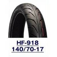 ■納期状況をご確認ください■商品概要リア用【パターン：HF918】17インチサイズ：140/70-17 TLチューブレスタイヤバイアス■詳細説明DUROタイヤは、DUNLOPとの技術提携により一部のDUNLOP製品の製造を受注しています。また、ホンダ・ヤマハ・スズキの一部車両にて、純正指定タイヤに認定。EECによるEマーク承認、ISO-14000証明書の取得などが信頼性を裏付けています。タウンユースはもちろんの事、補修用としてもお使い頂けます。■北極カモメの翼をイメージしたタイヤパターンは、高速度域での高いグリップ力と排水性のバランスを高次元で実現。■ソフトな新型コンパウンドと、GPX特許デザインの効果でウェット路面とドライ路面の両方にて、安定した走行性能を確保。■スクーター向けの小径タイヤでも、時速170km/hまで対応する耐久性を発揮します。■注意点※掲載のタイヤ適合車種は参考としてご使用願います。実際の装着サイズとは異なる場合があります。車種名、排気量、年式が同じでも、車種によってはマイナーチェンジ、特殊仕様車およびカスタム状況によりサイズが異なる場合がございます。必ず実際に装着されているタイヤのチューブ、サイズ、スピードシンボル、荷重指数、タイヤ種類などをご確認の上、サイズ・パターンの選択はご使用者様の自己責任において行って下さい。※回転方向の有無はトレッドショルダー部、サイドウォール部の矢印で確認してください。　※画像はイメージです。■適合車種CB-1&ensp;CB-1 年式: 89&ensp;CB-1 年式: 91CBR250R (MC17/19)&ensp;CBR250R (MC17/19) 年式: 88ジェイド&ensp;ジェイド 年式: 91&ensp;ジェイド 年式: 92VT250スパーダ&ensp;VT250スパーダ 年式: 88VTR250&ensp;VTR250 年式: 00&ensp;VTR250 年式: 01&ensp;VTR250 年式: 02&ensp;VTR250 年式: 05&ensp;VTR250 年式: 07&ensp;VTR250 年式: 09&ensp;VTR250 年式: 10&ensp;VTR250 年式: 12&ensp;VTR250 年式: 98CB400スーパーフォア&ensp;CB400スーパーフォア 年式: 00&ensp;CB400スーパーフォア 年式: 92&ensp;CB400スーパーフォア 年式: 94&ensp;CB400スーパーフォア 年式: 95&ensp;CB400スーパーフォア 年式: 96&ensp;CB400スーパーフォア 年式: 97ナイトホーク750&ensp;ナイトホーク750 年式: 91CB400FOUR (水冷)&ensp;CB400FOUR (水冷) 年式: 98XR400モタード&ensp;XR400モタード 年式: 05&ensp;XR400モタード 年式: 06&ensp;XR400モタード 年式: 07CBR250R (2011-)&ensp;CBR250R (2011-) 年式: 11&ensp;CBR250R (2011-) 年式: 12&ensp;CBR250R (2011-) 年式: 13&ensp;CBR250R (2011-) 年式: 14&ensp;CBR250R (2011-) 年式: 16&ensp;CBR250R (2011-) 年式: 17VTR-F&ensp;VTR-F 年式: 13&ensp;VTR-F 年式: 14CB250F&ensp;CB250F 年式: 14&ensp;CB250F 年式: 16&ensp;CB250F 年式: 17CB Hornet 160R&ensp;CB Hornet 160R 年式: 17CBR300R&ensp;CBR300R 年式: 14CBF190R/CB190R&ensp;CBF190R/CB190R 年式: 15&ensp;CBF190R/CB190R 年式: 20CBR250RR (MC51)&ensp;CBR250RR (MC51) 年式: 17&ensp;CBR250RR (MC51) 年式: 18&ensp;CBR250RR (MC51) 年式: 19&ensp;CBR250RR (MC51) 年式: 20&ensp;CBR250RR (MC51) 年式: 22&ensp;CBR250RR (MC51) 年式: 23CB300F&ensp;CB300F 年式: 14CBF190TR&ensp;CBF190TR 年式: 20HORNET2.0&ensp;HORNET2.0 年式: 21バリオス&ensp;バリオス 年式: 91&ensp;バリオス 年式: 96ZZR250&ensp;ZZR250 年式: 00&ensp;ZZR250 年式: 02&ensp;ZZR250 年式: 04...