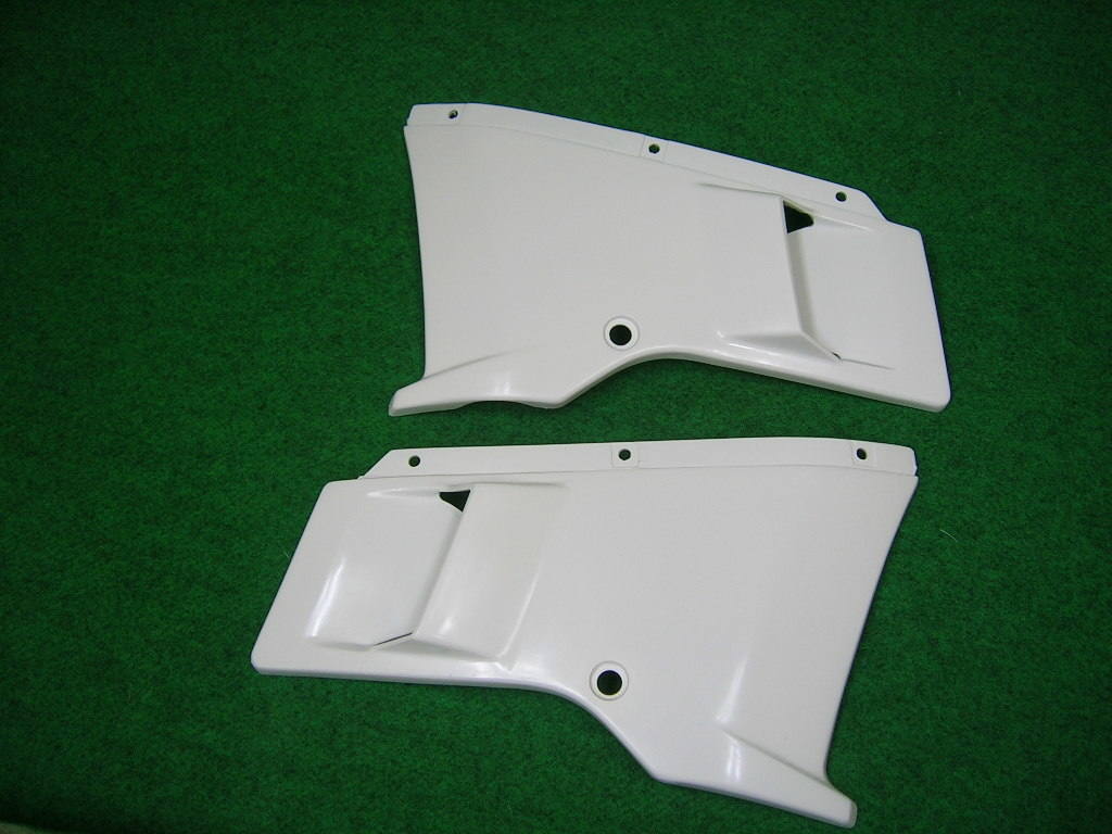 STING R&D スティングアールアンドディー FRP製サイドカウル FZ750 YAMAHA ヤマハ サイドカウル・サイ..