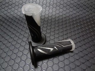 ■商品概要カラー：ブラック/クリア■詳細説明BCD ハンドルグリップ 【BLACK/CLEAR】