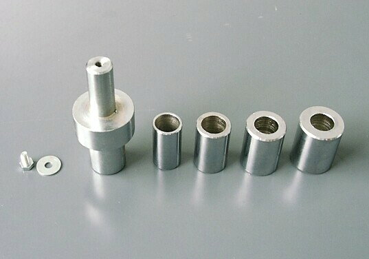 ■商品概要カラーサイズ：Φ16mm-Φ19mm-Φ22mm-Φ25mmアダプター入り数：1