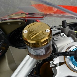 AGRAS アグラス リザーバータンクキャップ フロント Panigale [パニガーレ] ニンジャ H2 DUCATI ドゥカティ KAWASAKI カワサキ マスターシリンダータンクキャップ・リザーバーカバー ブレーキ