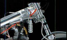 ■詳細説明●A5052材使用アルミツインスバーフレームGC-016にKITAKO製オイルクーラー（品番330-1083201）を取り付けるためのステーです。シリンダーヘッド上のスペースにコンパクトに設置できます。ラバーマウント仕様でオイルクーラー本体のダメージを防止します。■備考●アルミツインスパーフレームGC-016専用■適合車種&ensp;&ensp;&ensp;備考: オプション