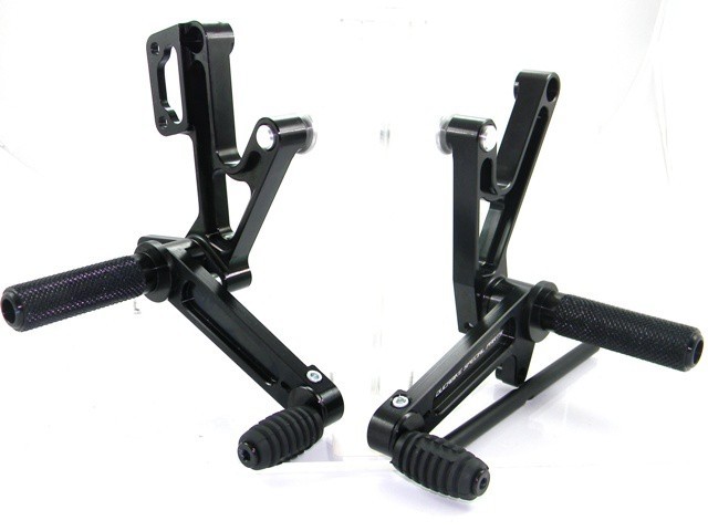 DUCABIKE (DBK) ドゥカバイク (ディービーケー) バックステップ MONSTER S4 MONSTER1000 MONSTER400 MONSTER600 MONSTER620 MONSTER695 MONSTER750 MONSTER900 SS ST2 ST3 ST4 DUCATI ドゥカティ ステップ 足回り