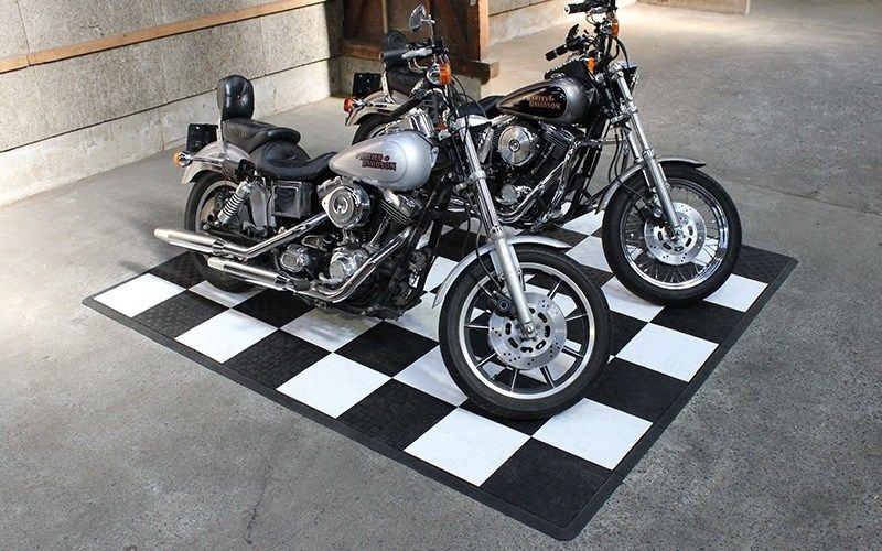 ウェビック 楽天市場店のTECTile テックタイル Bike-2Lセット メンテナンスマット・ピットマット・スタンドマット 1枚目カラー：ピンク(28枚) / 2枚目カラー：ピンク(28枚)｜アングル2