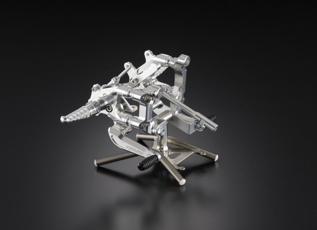 de LIGHT ディライト 4ポジションステップキット STREETFIGHTER V2 DUCATI ドゥカティ バックステップ ステップ 足回り