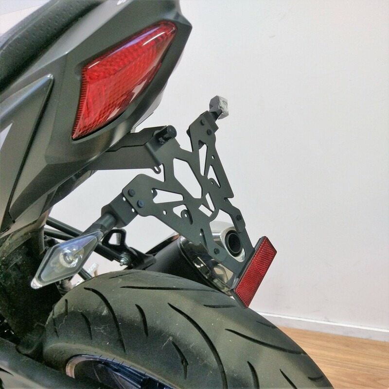 V PARTS ブイパーツ ナンバープレートホルダー Suzuki SV650X SV 650 ABS X SUZUKI スズキ 外装