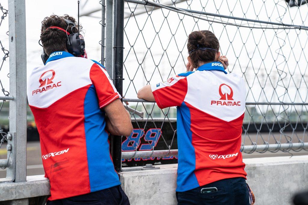 IXON イクソン MotoGPグッズ Pramac Racing チームレプリカソフトシェルジャケット カジュアルパーカー・フーディー・スウェット アパレル