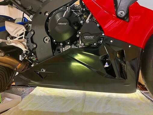 楽天市場】cbr1000rr 純正 カウルの通販