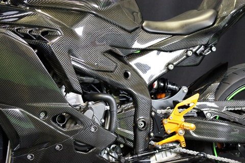 A-TECH �����ƥå� �ե졼��ҡ��ȥ����� ZX-25R KAWASAKI ���掠�� �ե졼�५�С� �ե졼�� �����ס������ɥ饤�����ܥ�(KDC)�����ꥢ������