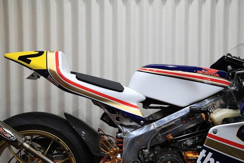 T2 Racing T2レーシング シートカウルTYPE-1 ストリートタイプ NSR250R HONDA ホンダ シートカウル・テールカウル カウル関連 外装 ライトユニット蓋：カーボン / テールランプレンズ：スモークレンズ