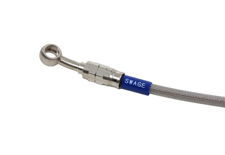 ■注意■この商品は下記となります。必ずご確認ください。ホースカラー：クリア / フィッティングカラー：ステンレス■他の商品はこちらですホースカラー：クリア / フィッティングカラー：ステンレスブラックはこちらホースカラー：ブラック / フィッティングカラー：ステンレスブラックはこちらホースカラー：クリア / フィッティングカラー：レッド＆ブルーはこちらホースカラー：ブラック / フィッティングカラー：レッド＆ブルーはこちらホースカラー：ブラック / フィッティングカラー：ステンレスはこちら※リンク先に商品がない場合、すでに完売している商品となります。予めご了承ください。■商品概要■マスター-ABSユニット等【素材／材質】・フィッティング素材：アルミ(フィッティングカラー：レッド＆ブルー)・フィッティング素材：ステンレス(フィッティングカラー：ステンレス、ステンレスブラック)・ホース素材：ステンメッシュ(テフロンチューブ)■詳細説明フロントブレーキマスターからABSユニット接続パイプまで(1本構成)。「スウェッジライン」の持つ機能を踏襲しつつ、ホース取り廻し方法やABS対応など、完全車種専用化によるパーツ構成としてブレーキカスタムへの対応力を高めたハイエンドキット「スウェッジラインプロ」※スウェッジラインプロの(レッド／ブルー)はフィッティングとバンジョーボディのみをアルマイトパーツとしたハイブリッド仕様です。＜SWAGE-LINEの特徴＞【1】車検対応SWAGE-LINEは、道路運送車両の保安基準に適合する商品です。車検の際も特別な手続きは不要です。【2】JIS規格クリアISO3996規格に基づく日本工業規格JISD2601「自動車部品-非鉱油系減圧ブレーキホースアッセンブリ」規定(引張・破裂・耐圧・ホイップ等)をクリア。高い安全性を誇ります。【3】高品質な三層構造ホースしなやかで圧力に強く、表面の摩擦抵抗が極めて小さいテフロンを引抜成型でチューブ化。これを材質・線径・編み方にこだわったステンレスメッシュで保護しました。さらに特注PVCコーティングを施して耐久性をアップ。ホースカラーはクリアとブラックからお選びいただけます。【4】ホースエンド素材は2種類ホースエンドはフィッティング形状のため、着脱や角度調整が簡単です。材質は、美しさを極めた「アルミ」と強靭さが特徴の「ステンレス」からお選びいただけます。【5】信頼のカシメ方式ホースとフィッティングを、純正と同様にカシメることで継ぎ目の精度・安全性を飛躍的に向上させています。【6】独自の安全対策カシメ部をすっぽり覆う「スカート＆ダンパー構造」を採用。サスペンションの伸縮によってホースが激しく振幅しても、カシメ部が直接ホースを痛めることはありません。【7】スイベル構造フィッティングについては、回転可能なスイベル構造にすることで取り付け作業時に「ねじれ」を取り除きやすい仕様としています。＜SWAGE-LINE PROについて＞ABSに完全対応！！止まるのが気持ちいい高品質ブレーキホースジャーナリストやユーザーから寄せられた言葉は、「実に上質」「気持ちがいい」「ABSの作動が手に取るようにわかる」その名は、スウェッジラインプロです。【1】ABSユニット専用パーツを開発ABS接続パイプ変換ブロックやABSユニットアダプターを独自に開発。スウェッジラインブレーキホースの装着を可能にしました。【2】2通りから選べる取りまわしホースの取り廻しは、幅広いカスタマイズに対応できる「トライピース」とシンプルな「バイピース」から選択できます。(一部車種を除く)【3】車種専用設計Swage-Line PROは車種専用設計＆専用部品を採用することで、 無駄を省いた理想的な取り廻しを実現しています。■カスタム対応が楽なトライピースタイプ、シンプルなバイピースタイプ≪MFJロードレース≫MFJロードレース技術規則に従って2004年からトライピースのホース分岐点を「アンダーブラケットよりも上方」に設置しています。(一部車種を除きます)≪トライピース type≫2Wayセパレーター(Tスタイル)もしくは3Wayアダプター(Yスタイル)を採用して各ホースを短めに抑制。ハンドル交換等でホースの延長が必要になった場合は、マスター-セパレーター間のみ交換すればOKです。見た目も機能もカスタム派に最適な方式と言えるでしょう。≪バイピース type≫マスターシリンダーから1個のキャリパーへ、そこからもう一方のキャリパーへ。こうして2本のホースをシンプルに取りまわすのが「バイピース」です。ステムまわりにパーツを増やしたくないときにも最適な方法です。≪適材適所≫ホースエンドの片端には、ホースにバンジョーを直接カシめる「バンジョー・ダイレクト・スウェージング」を、二輪用として初採用。コンパクト化を推進するとともに、接合部を減らすことでシール性をより向上させた。(他端は脱着・調整が容易な、フィッティング＋アダプター構造を採用)≪計6パターンのカラー≫オールステンレス仕様(ステンレス／ブラック)のほか、フィッティングとバンジョーボディのみをアルマイトパーツとしたハイブリッド仕様(レッド／ブルー)もラインナップ。ホースカラーはクリアとブラックからお選びいただけます。≪図解入りの取扱説明書が付属≫構成部品一覧表と取付手順を図解入りで解説。車種専用パーツの使用方法も掲載で確実に取付可能です。■注意点※DCT仕様は適合未確認。※商品画像は、フィッティング・ホースカラーのイメージです。実際の商品と形状が異なる場合がございますのでご注意下さい。※装着画像はイメージです。商品の色は品番、商品名でご確認ください。※画像には他のカラーが含まれています。※重要保安部品ですので、必ず自動車分解整備事業における認証工場で行ってください。※スウェッジラインに使用していますパーツは、取り付け方法を誤るとブレーキフルード漏れを起こす可能性がございますので、必ず商品に同梱しています取扱い説明書をお読みいただいてから作業を行ってください。※他社ブレーキホースパーツとの組み合わせは推奨はしておりません。組み合わせ各メーカー様にて独自設計にてラインナップされていますので、ブレーキホース・パーツをご購入される場合はメーカーを統一していただきご使用ください。※製品の取付は自動車分解整備事業における認証工場で行って下さい。※指定車両以外への取り付けは行わないで下さい。(商品は指定車両専用設定となっており取り付けできません。取り付けが出来ても本来の性能を発揮できない場合がございます。)※車種専用ホースはノーマル車両への取り付けを前提に設定しております。改造等行われている場合、取り付けできない場合があります。(商品購入前に必ずご確認下さい。)※メーカー都合により商品の仕様変更がある場合がございます。ご了承ください。■適合車種Rebel1100&ensp;Rebel1100 年式: 21-23