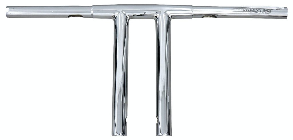 ■注意■この商品は下記となります。必ずご確認ください。カラー：クローム [メーカー品番：WO566]■他の商品はこちらですカラー：ブラック [メーカー品番：WO566B]はこちら※リンク先に商品がない場合、すでに完売している商品となります。予めご了承ください。■商品概要■1インチバー用【サイズ】高さ：約260mm全幅：約600mm対応ライザーボルト：1／2-13【素材／材質】スチール【入数】1本■詳細説明ワイルドワンのガッシリとしたファットバーです。ストレートなハンドルで、横幅も控えめハーレーの迫力に負けないマッシブなハンドルは、ワイルドなイメージを強調します。もちろん配線は中通しOKで、電子制御スロットルにも対応しています！ちなみに太い部分が1-1／4in、細い部分が1inです。■注意点※スプリンガーフォークやFXSTD、V-ROD、純正でライザーが無い車両には御取り付け頂けません。(デュースは専用ソリッドマウントを使用することで対応可能)　※画像はイメージです。