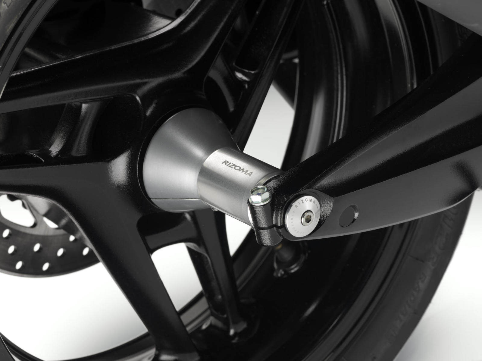 rizoma リゾマ リアハブカバー T-Max 500 Tech Max White YAMAHA ヤマハ その他ホ...