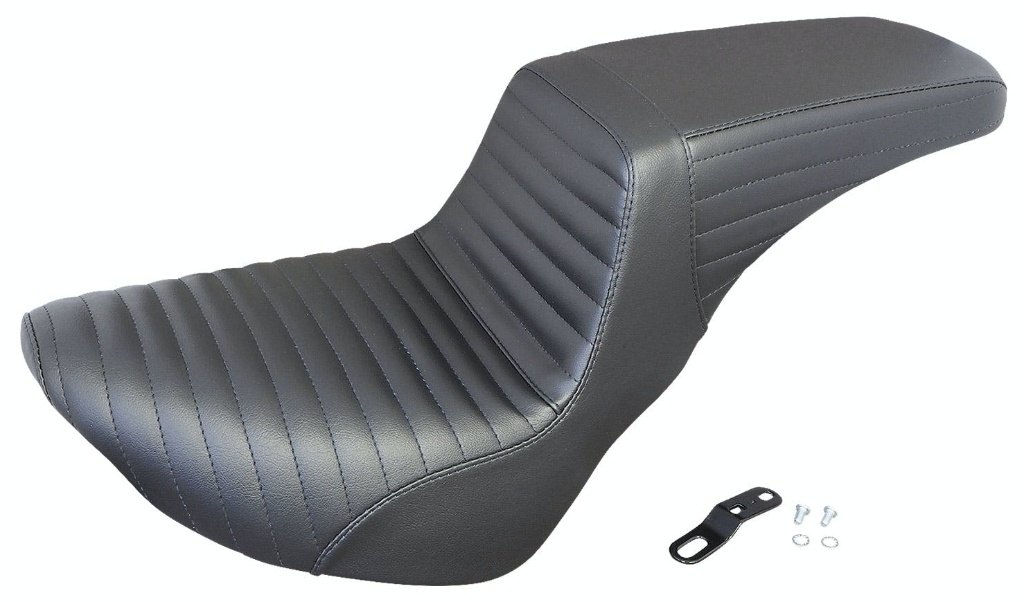 LePera ラペラ キックフリップシート ストリートボブ HARLEY-DAVIDSON ハーレーダビッドソン シート シート関連 外装 タイプ：横タックロール【メーカー品番】023305