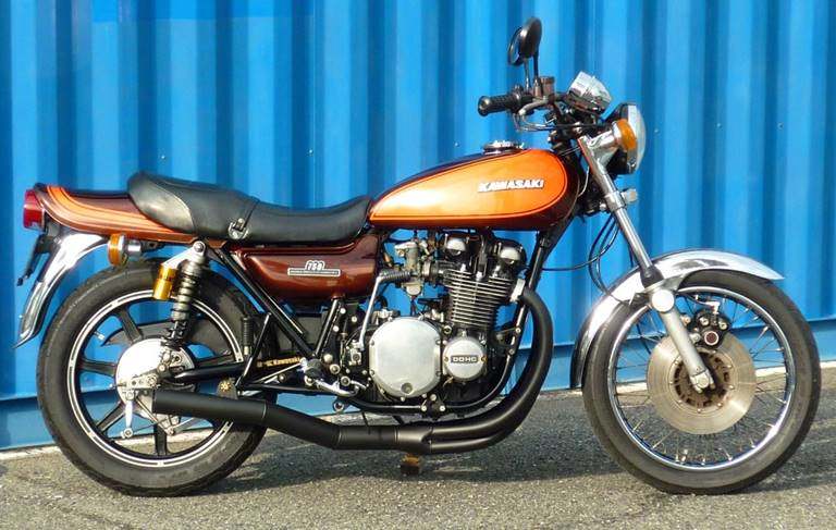 Z1マフラーまーくんさん取り置き品購入不可