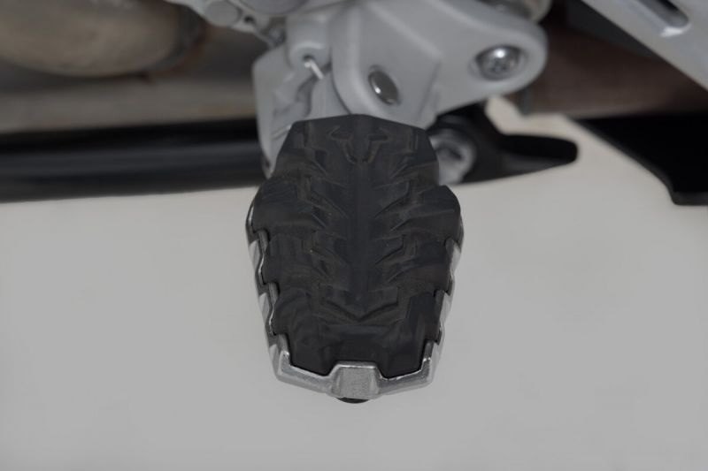 SW-MOTECH SWモテック EVO フットレストキット TIGER 1200 EXPLORER TRIUMPH トライアンフ フットペグ ステップ 足回り