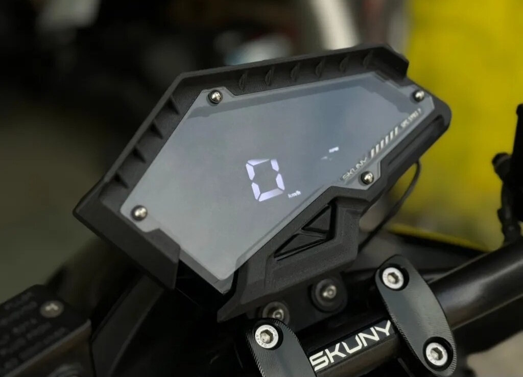 SKUNY スクーニー ハードスクリーンプロテクターケース DRG 1.0 SYM メーターカバー メーター・インジケーター関係 電装系