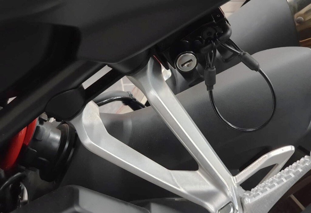 SKUNY �������ˡ� �إ��åȥ��å� CB150R CB300R HONDA �ۥ�� �إ��å�