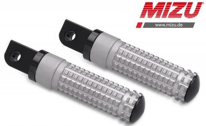 ■詳細説明Article Number：409ST1120022Our MIZU Race footpegs are maximally resilient，provide idealgripthrough a milled surface，as well as security in everysituation.Say goodbye to your old unwieldy footpegs and swap themwith ourlightweight sporty race footpegs. So that the drivingpleasure isnot limited to the racetrack，our footrests are deliveredwith ABE(Vehicle operation licence) and allow access to racing gearforeveryday use.FoldingDelivery in pairs and with jointSupplied with ABE and assembly instructionsHigh quality materialMade in Hilzingen，GermanyFeatures：including ABE，colour：black／silverSpecifications：installation effort：easy，ca. 15 min.material：aluminium，anodizedcertificate：part certificatecountry of production：Germany■注意点※取扱説明書が付属する場合は、外国語となります。※輸入商材の為、納期が遅れる場合がございます。あらかじめご了承ください。※画像には他の商品が含まれている場合があります。※メーカー都合により商品の仕様変更がある場合がございます。ご了承ください。　※画像はイメージです。