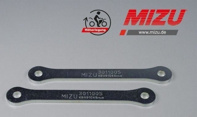 ■詳細説明Article Number：3011005That’s what makes driving even more fun! With our MIZUjack-upkits，the wheelbase of your bike is shortened und gives you amuchbetter and more agile driving experience.Our MIZU jack-up and lowering kits offer you a totally newdrivingpleasure and are manufactured in Hilzingen，Germany. They arealsodelivered with an ABE (part certificate) andmountinginstructions.delivery includes ABE (part certificate) & mountinginstructions2 year warranty e (more infos at the imprint)high quality materialMade in Germany，according to ISO 9001Features：including ABE (part certificate)，jack-up kit 25-30mmSpecifications：material：steel，galvanizedinstallation effort：easy，ca. 30 min.country of production：Germanycertificate：part certificatesystem：2 point lever■注意点※取扱説明書が付属する場合は、外国語となります。※輸入商材の為、納期が遅れる場合がございます。あらかじめご了承ください。※画像には他の商品が含まれている場合があります。※メーカー都合により商品の仕様変更がある場合がございます。ご了承ください。　※画像はイメージです。