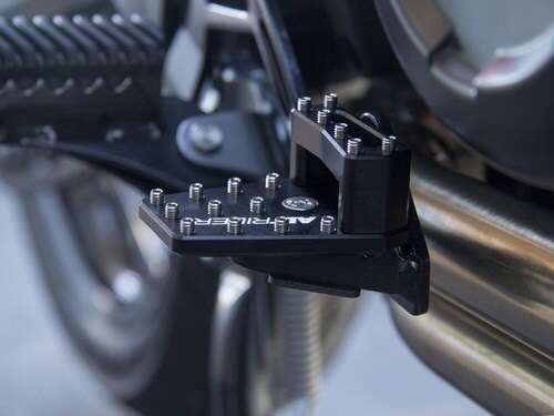 AltRider アルトライダー DualControl - 25.4mm Riser for the BMW F 800 GS Silver | F809-1-2513 そ..