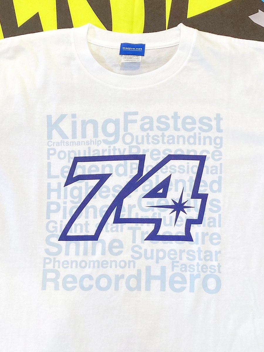 74Daijiro ナナヨンダイジロー HBD メッセージTシャツ Tシャツ アパレル