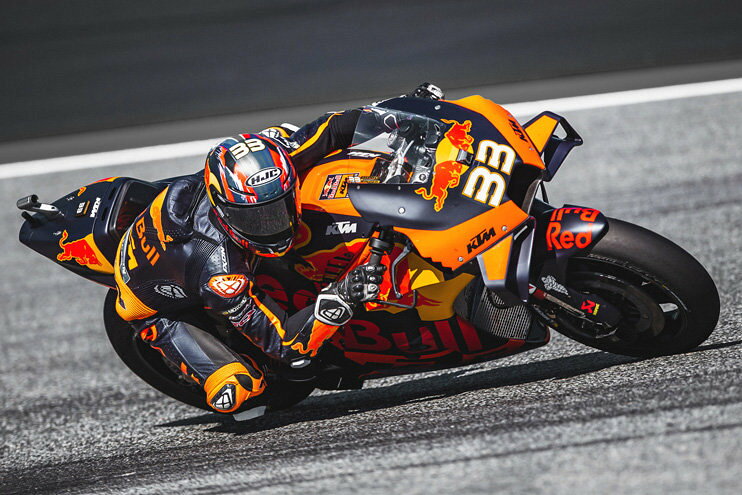 IXON イクソン MotoGP ＃33 ブラッド・ビンダー 公式グッズ フラットバイザーキャ...