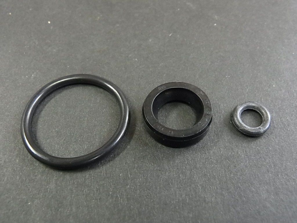GS400 カムチェーン ガイド 純正 当時 全国送料370円|スズキ用 GS400 カムチェーン ガイド 純正 当時 全国送料370円|スズキ用