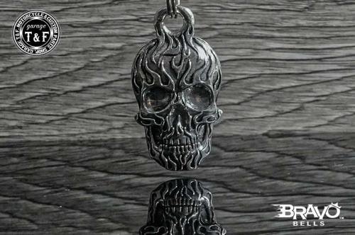 Garage T&F ガレージ Bravo Bells(ブラボーベル) Flame Skull Keychain(フレイムスカルキーホルダー) キーホルダー バイク関連グッズ