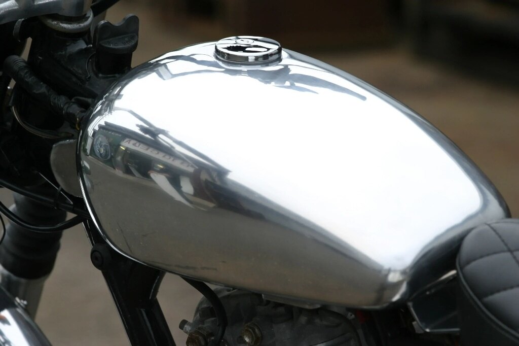 楽天市場】sr400 アルミタンクの通販